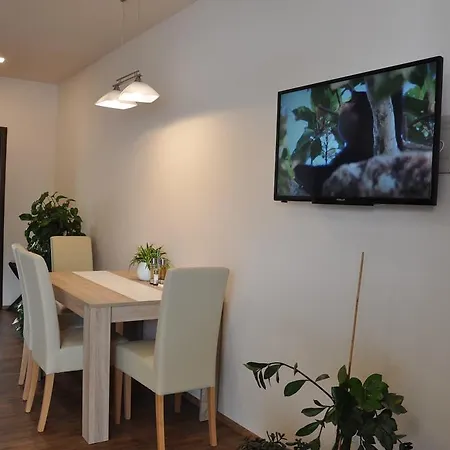 公寓 Apartman Livingstone - Roudna 比尔森